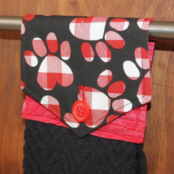 PAW PRINT BLACK & RED BUFFALO CHECK HANDMADE HANGING KITCHEN HAND TOWEL BLACK